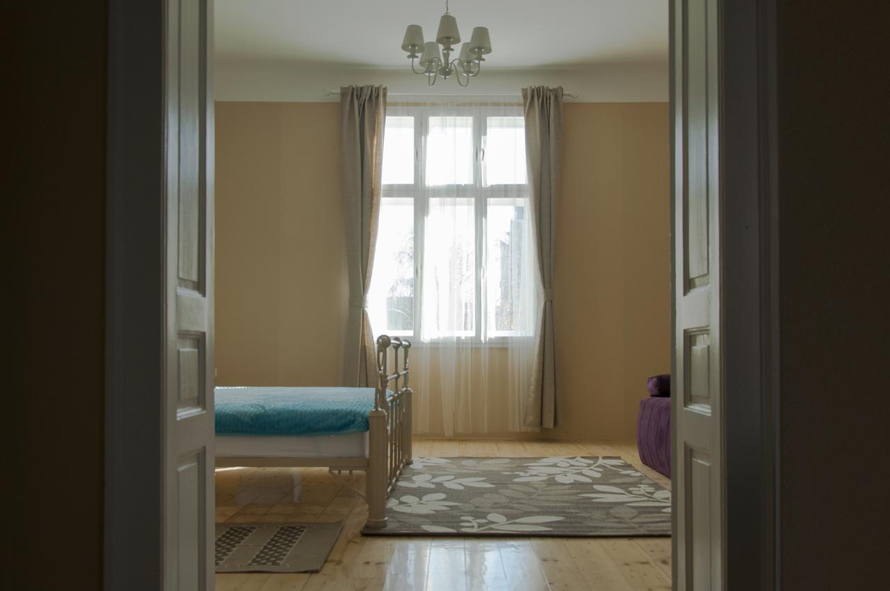 Apartment By The River Ni Exterior foto