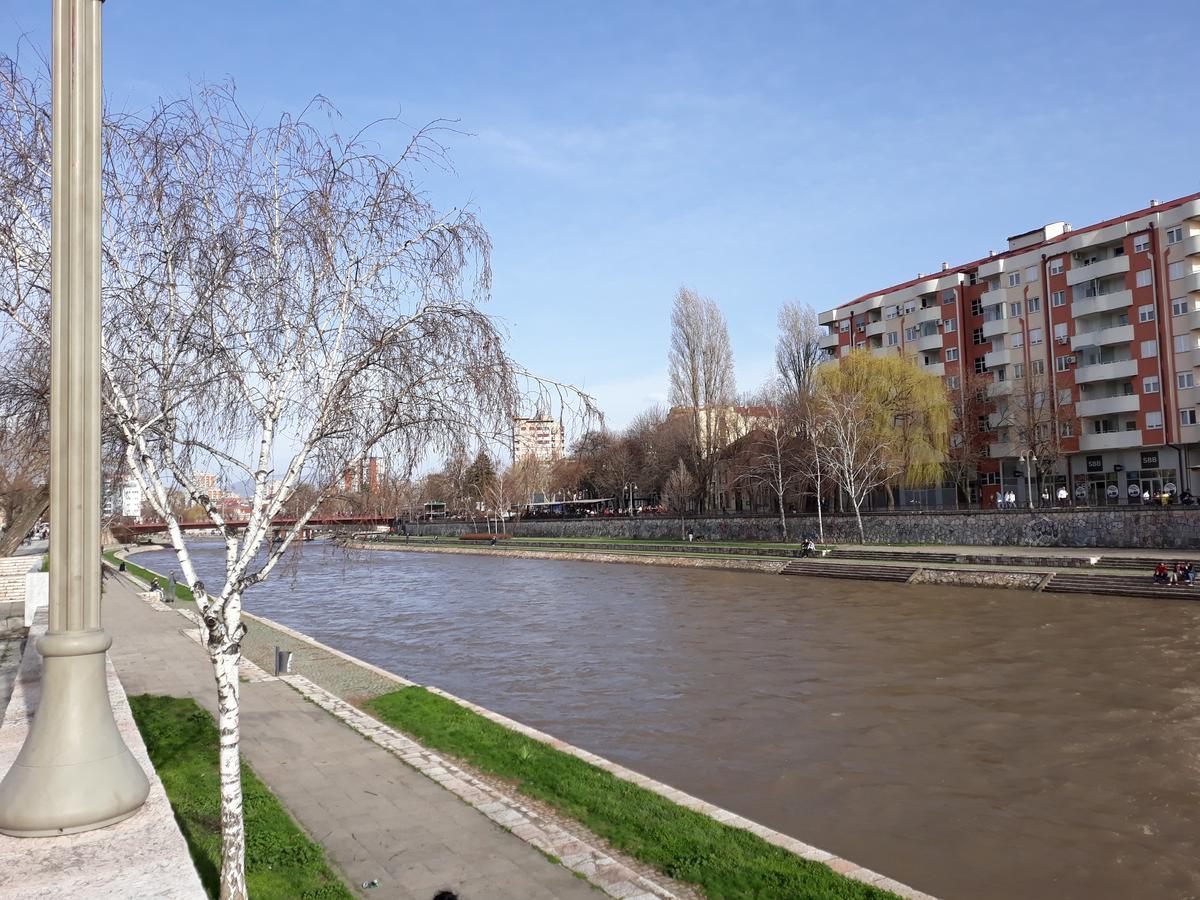 Apartment By The River Ni Exterior foto